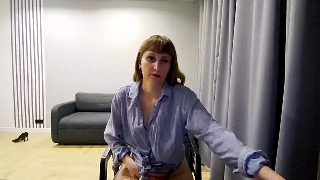 Daniella Lorente online show from February 11, 12:06 am