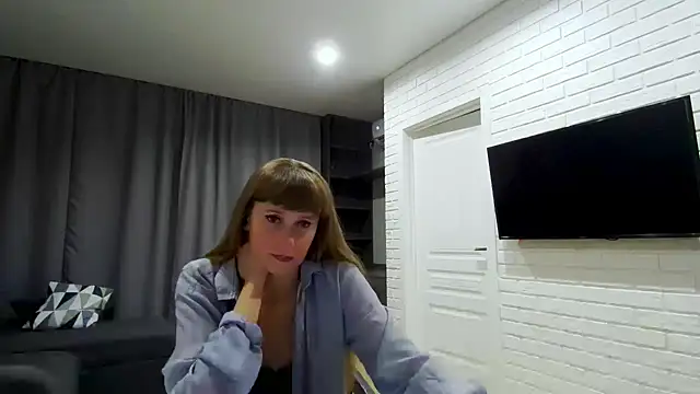 Snapshot of Daniella_Lorente chatting on August 5, 10:15 pm Daniella Lorente online show from August 5, 10:15 pm