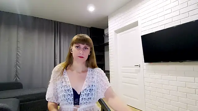 Daniella Lorente online show from September 27, 11:00 pm