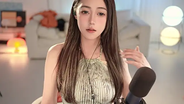 Snapshot of Roseonly_ chatting on May 3, 1:25 pm Roseonly online show from May 3, 1:25 pm