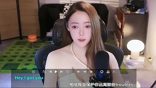 Snapshot of Roseonly_ chatting on October 6, 4:35 am Roseonly online show from October 6, 4:35 am