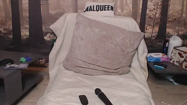 Snapshot of Anna_Curvy chatting on March 8, 10:43 am Anna Curvy online show from March 8, 10:43 am