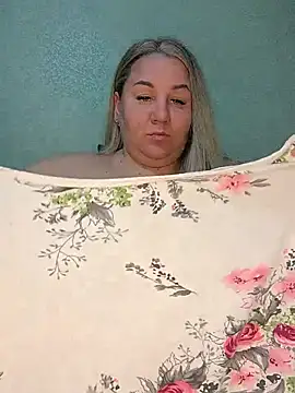 Snapshot of Anna_Curvy chatting on October 19, 11:29 pm Anna Curvy online show from October 19, 11:29 pm