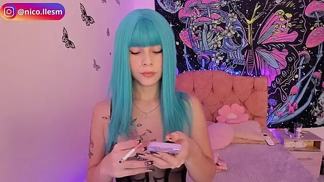 Snapshot of jade_dakota__ chatting on November 11, 11:42 pm jade dakota online show from November 11, 11:42 pm