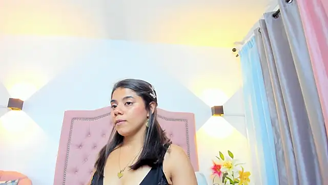 JulieeHabubu online show from March 28, 10:44 pm