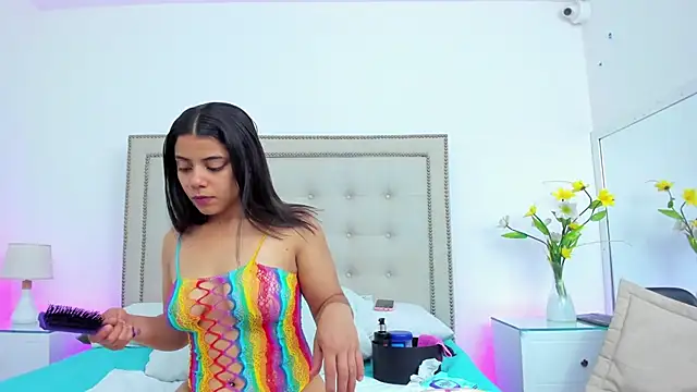 JulieeHabubu online show from March 13, 3:22 am