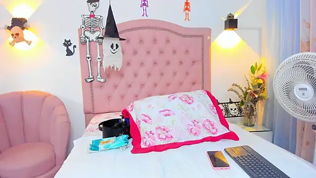 JulieeHabubu online show from October 25, 3:49 am