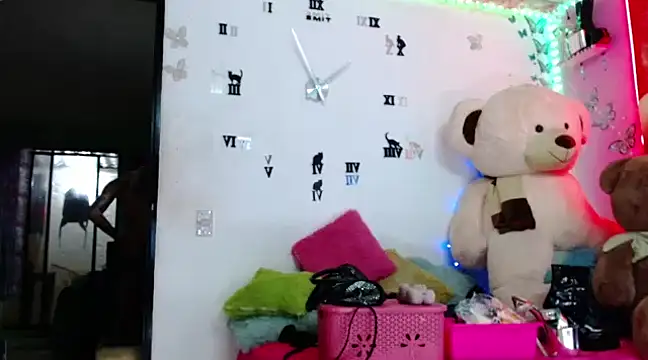 Snapshot of goddess_BigassCock chatting on March 22, 5:06 am goddess BigassCock online show from March 22, 5:06 am