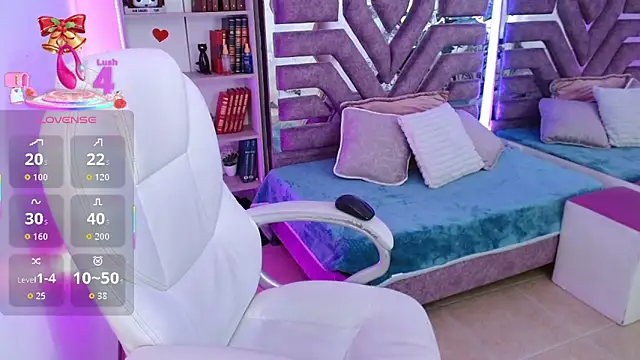 AliceWalker 11 online show from November 23, 6:29 pm