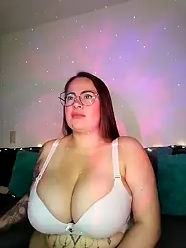 soofy   online show from May 24, 4:56 am
