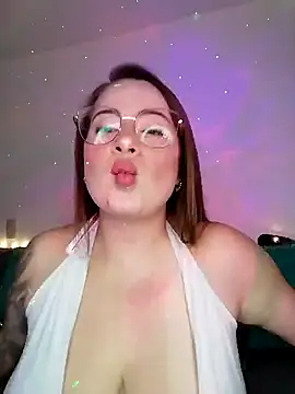 soofy   online show from February 11, 4:34 am