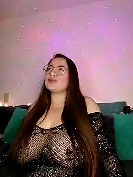 soofy   online show from October 15, 2:54 am