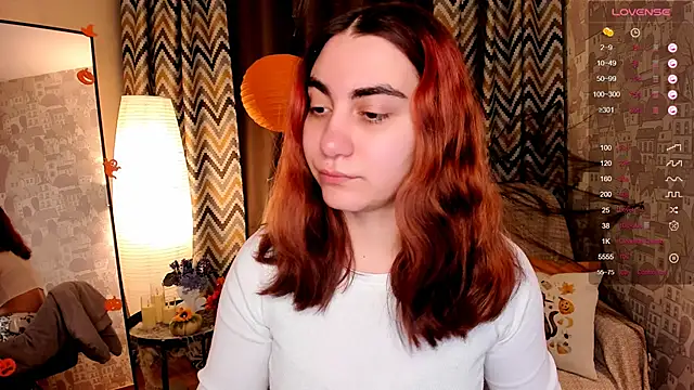 hannacheekss  online show from October 24, 2:10 am