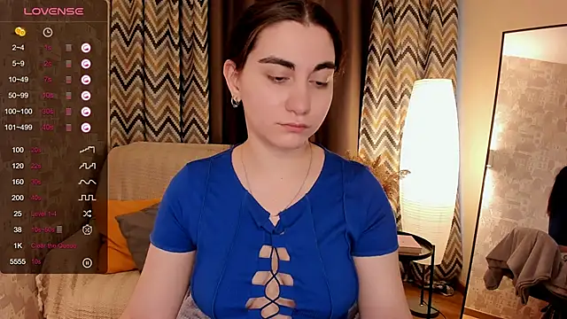 Snapshot of hannacheekss_ chatting on February 21, 8:40 am hannacheekss online show from February 21, 8:40 am