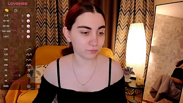 hannacheekss  online show from February 17, 2:09 am