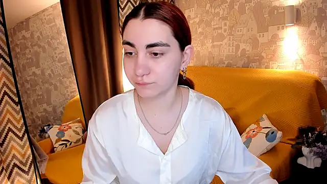 hannacheekss  online show from June 5, 2:16 am