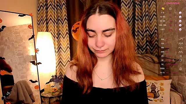 hannacheekss  online show from October 29, 6:12 am