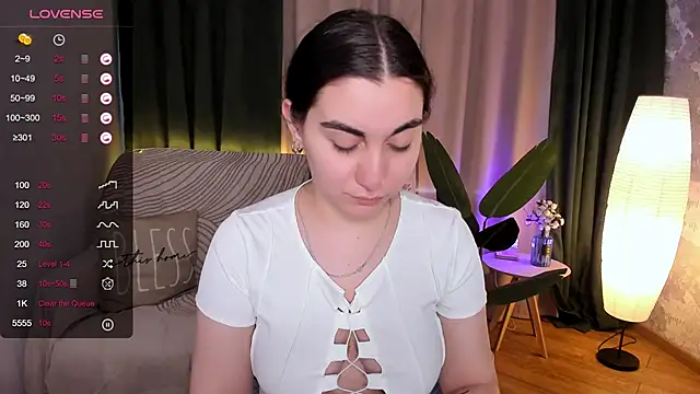 Snapshot of hannacheekss_ chatting on March 5, 7:16 am hannacheekss online show from March 5, 7:16 am