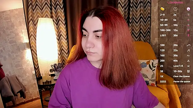 hannacheekss  online show from February 7, 2:08 am