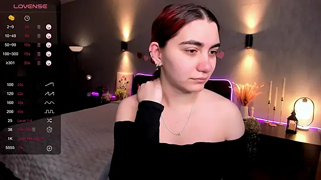 hannacheekss  online show from February 21, 2:02 am