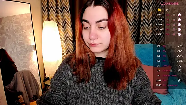 hannacheekss  online show from November 11, 2:06 am