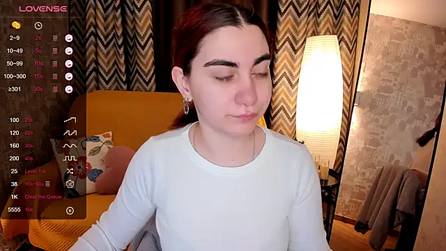 hannacheekss  online show from February 26, 2:00 am