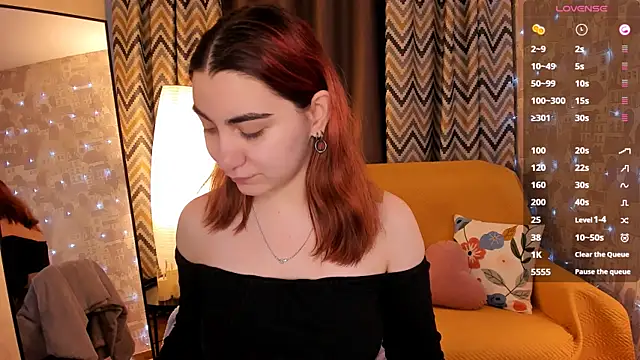 hannacheekss  online show from March 17, 2:14 am