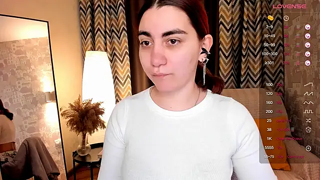 Snapshot of hannacheekss_ chatting on October 9, 2:12 am hannacheekss online show from October 9, 2:12 am