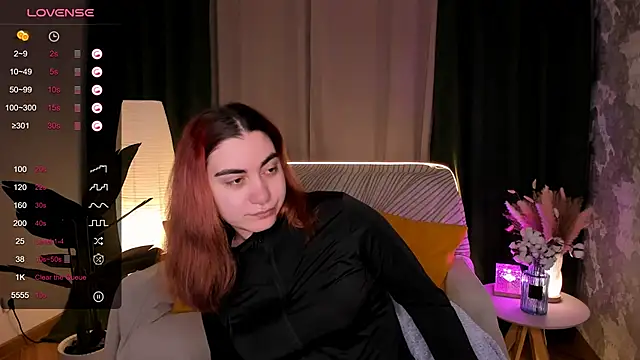 hannacheekss  online show from March 4, 2:08 am