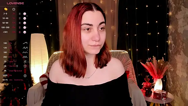 hannacheekss  online show from December 22, 2:11 am