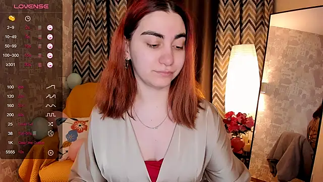 hannacheekss  online show from February 13, 2:11 am