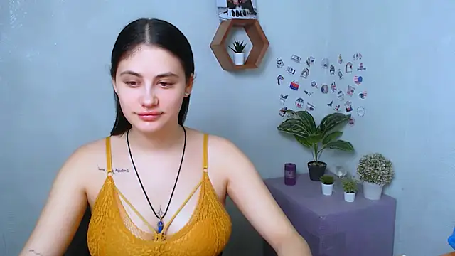 Snapshot of AliceSexyyy_ chatting on October 30, 8:39 pm AliceSexyyy online show from October 30, 8:39 pm