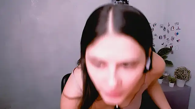Snapshot of AliceSexyyy_ chatting on September 17, 6:21 pm AliceSexyyy online show from September 17, 6:21 pm