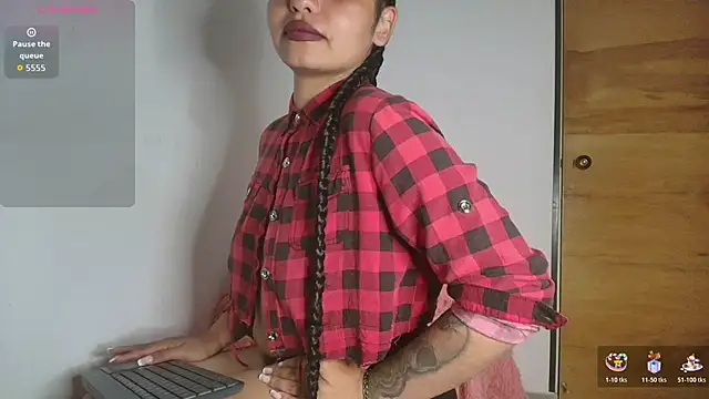 Dailyn Adams online show from November 19, 6:13 am