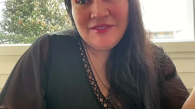 MashaCL online show from February 6, 10:00 am