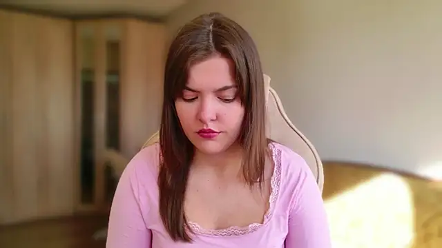 showmeparadise online show from April 27, 2:48 pm