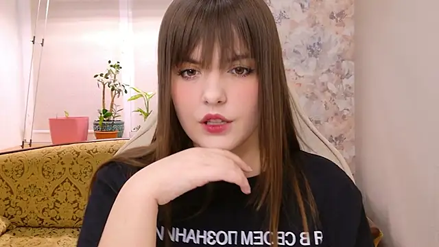 showmeparadise online show from February 8, 5:32 pm