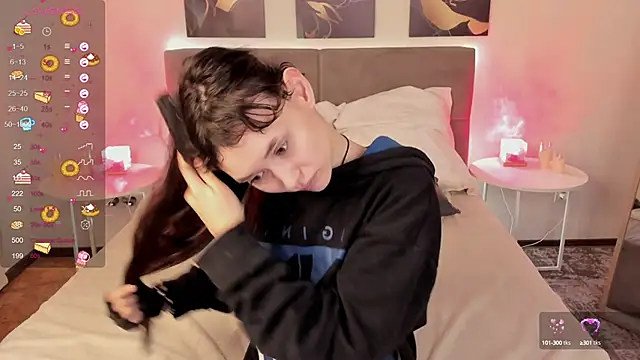 Emily Strikeee online show from October 16, 10:12 am