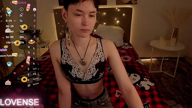 Emily Strikeee online show from April 22, 1:45 am