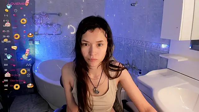 Emily Strikeee online show from October 15, 9:50 am