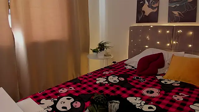 Emily Strikeee online show from May 12, 2:08 am