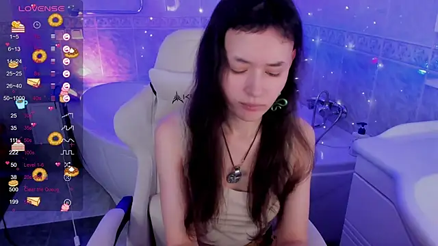 Emily Strikeee online show from September 18, 9:56 am