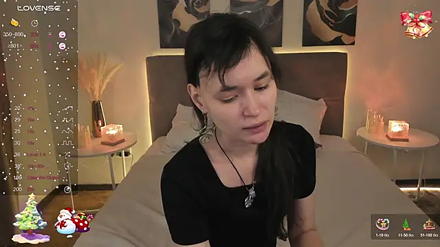 Emily Strikeee online show from January 11, 9:38 am