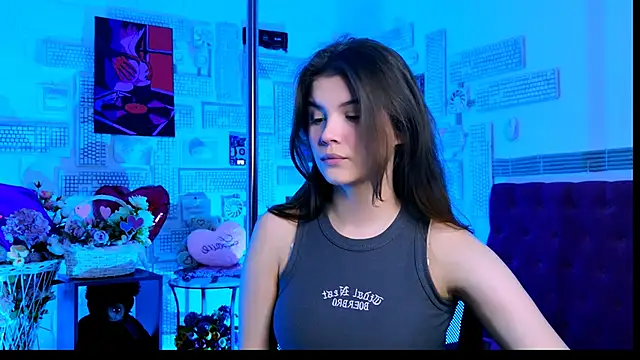 Snapshot of EvaThopson chatting on March 6, 4:08 am EvaThopson online show from March 6, 4:08 am