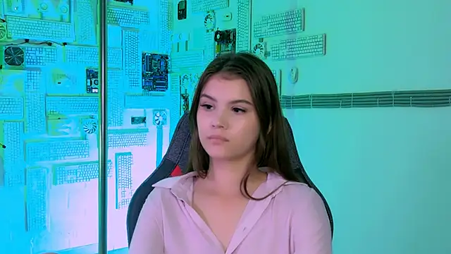 Snapshot of EvaThopson chatting on September 28, 7:59 am EvaThopson online show from September 28, 7:59 am