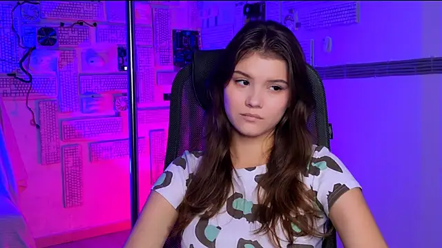 Snapshot of EvaThopson chatting on November 22, 12:04 pm EvaThopson online show from November 22, 12:04 pm