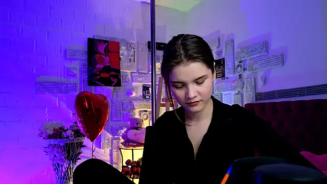 Snapshot of EvaThopson chatting on February 13, 3:24 pm EvaThopson online show from February 13, 3:24 pm