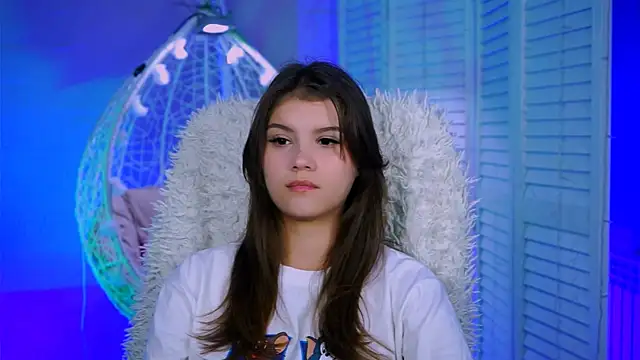 Snapshot of EvaThopson chatting on October 26, 4:02 am EvaThopson online show from October 26, 4:02 am