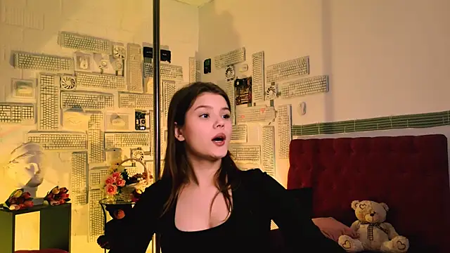 Snapshot of EvaThopson chatting on March 21, 3:24 pm EvaThopson online show from March 21, 3:24 pm