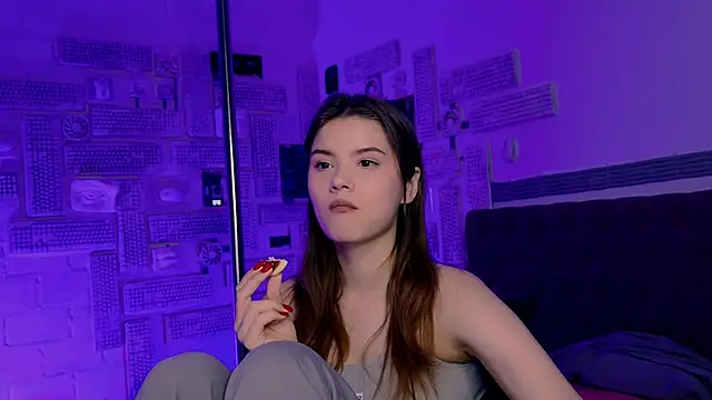 Snapshot of EvaThopson chatting on February 6, 3:09 pm EvaThopson online show from February 6, 3:09 pm